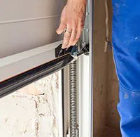 Expert Garage Doors Service Mt Rainier, MD 301-359-1618 - springs-side